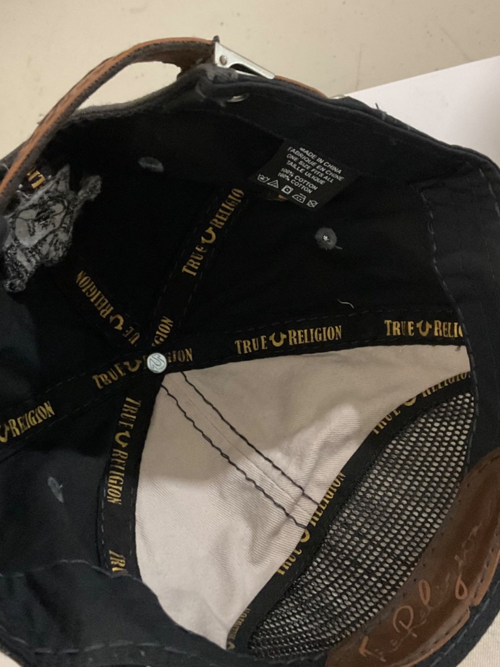 True religion Cap. - Picture 6 of 7